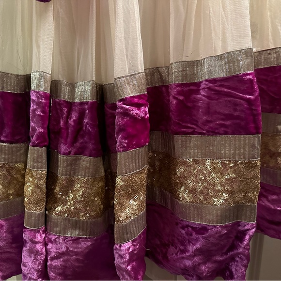 Brand New Indian traditional dress - Picture 3 of 5